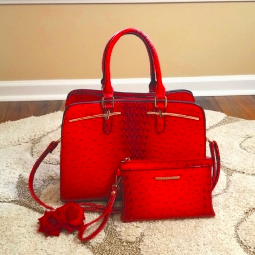 Red tote bag in faux ostrich with matching clutch & dust bag